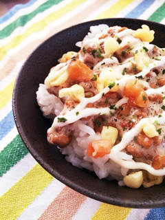 梅マヨ納豆ごはん〜天かすのせ〜-レシピのメイン写真