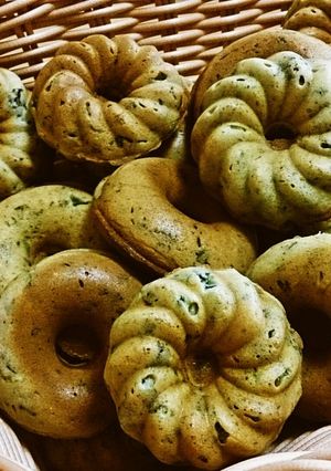 HMで簡単♪ほうれん草焼きドーナツ-レシピのメイン写真