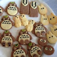 隣にトトロ、手作りクッキー となりのトトロ」の世界が飛び出す手作りクッキー缶 思わず息を