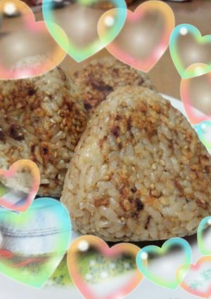鯖味噌缶詰めで!うまうま♡焼おにぎり-レシピのメイン写真