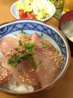 液体塩こうじDEぶりのヅケ丼-レシピのメイン写真