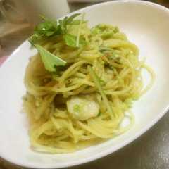 アボカドのクリーム風パスタ-レシピのメイン写真