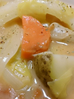 キャベツとソーセージのトマトシチュー-レシピのメイン写真