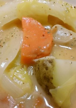 キャベツとソーセージのトマトシチュー-レシピのメイン写真