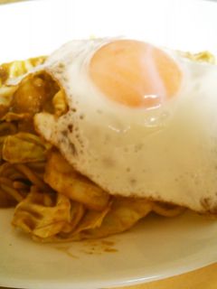 残りカレー☆リメイク焼きそば-レシピのメイン写真