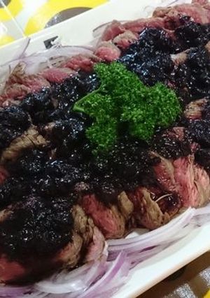 フライパンでローストビーフ・黒いソース♪-レシピのメイン写真