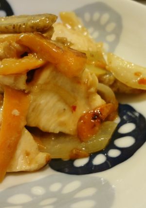 鶏とゴボウのスイートチリソース炒め-レシピのメイン写真