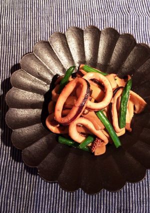 えりんぎとイカのバター醤油炒め-レシピのメイン写真
