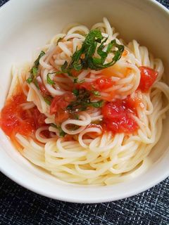 大葉と梅干しの甘酸っぱさっぱり素麺-レシピのメイン写真