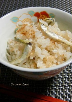 シンプルに☆ワカサギの炊き込みご飯-レシピのメイン写真