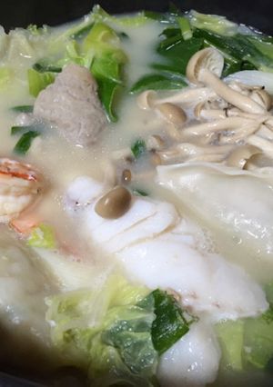 栄養たっぷり♡餃子鍋♡-レシピのメイン写真