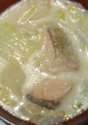 鮭と白菜の味噌バターミルクスープ-レシピのメイン写真