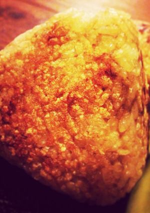 朝食に夜食にカリふわとろ簡単焼きおにぎり-レシピのメイン写真