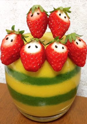 smileスムージー☆いちごラスタタワー-レシピのメイン写真