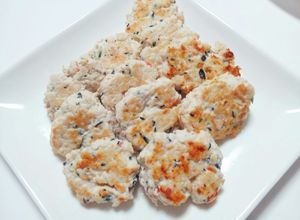 離乳食 後期 鶏とひじきの豆腐ハンバーグ-レシピのメイン写真