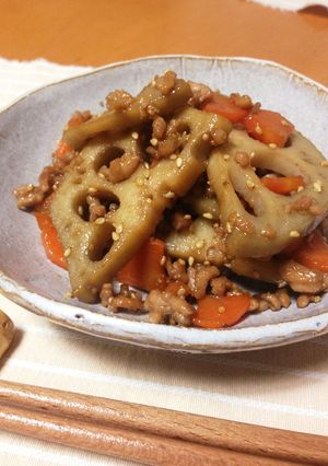 甘辛〜♪挽き肉入りのれんこんのきんぴら♡-レシピのメイン写真