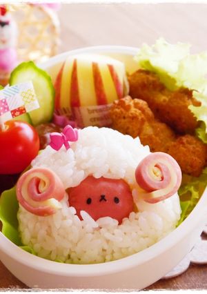 プチフランクde羊のおにぎり☆キャラ弁-レシピのメイン写真