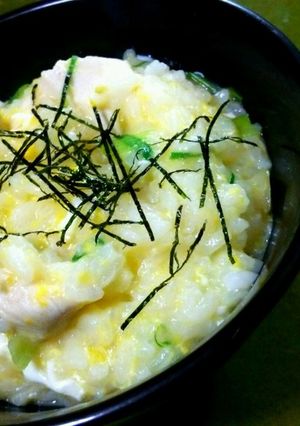 優しい味付け、鳥むね肉の雑炊-レシピのメイン写真