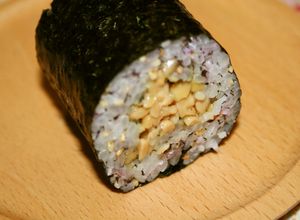 初心者でも簡単太巻き･中巻き（納豆巻き）-レシピのメイン写真