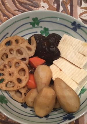筑前煮風☆里芋ニンジン蓮根椎茸の煮物-レシピのメイン写真