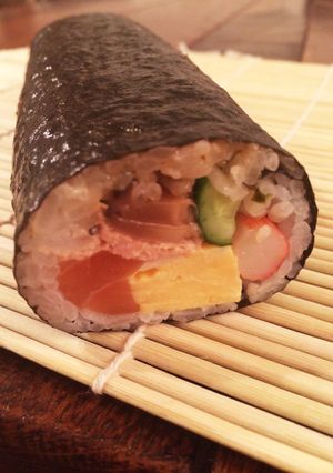 7つ具材で福を呼ぶ♡簡単恵方巻き寿司♡-レシピのメイン写真