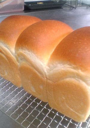 思わず自分褒め♪生クリーム食パン-レシピのメイン写真