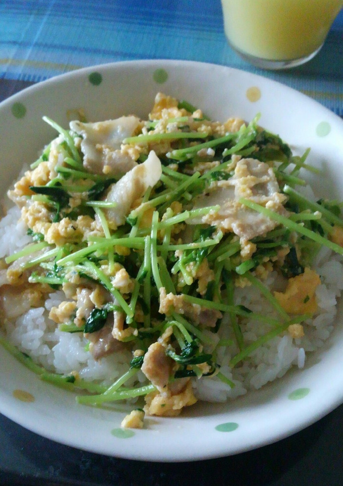 豆苗と豚バラの醤油マヨ炒め♪-レシピのメイン写真