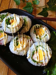 ゆで卵ごろっと!鶏むねチキン南蛮巻き寿司-レシピのメイン写真