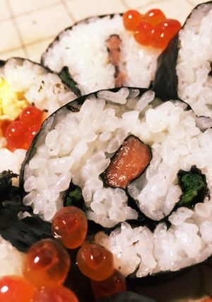 美味しくかわいい♪お花の巻き寿司①-レシピのメイン写真