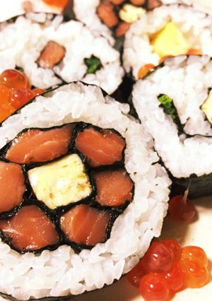 美味しくかわいい♪お花の巻き寿司②-レシピのメイン写真