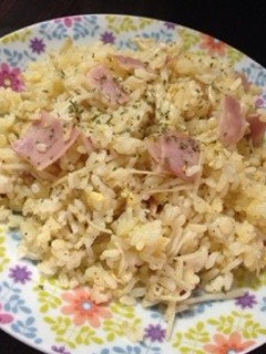 えのきとベーコンの洋風チャーハン-レシピのメイン写真