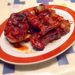 รูปของ スペアリブのBBQ風！山賊焼き！