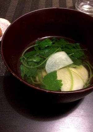 人生の転機につくるかぶと三つ葉のお吸い物-レシピのメイン写真