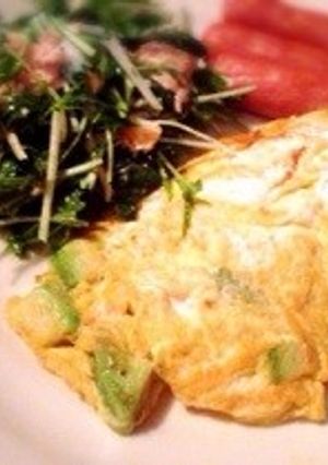 アボカドとチーズのコクまろオムレツ-レシピのメイン写真
