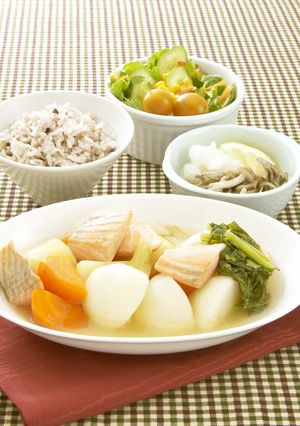 身体ぽっかぽか♪かぶと鮭のポトフ-レシピのメイン写真