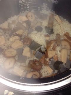 おでんの残りで炊込みご飯-レシピのメイン写真