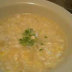 A picture of 豆腐と卵のとろみスープ.