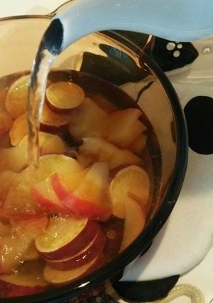 保温でかんたん♪さつまいもとリンゴの煮物-レシピのメイン写真