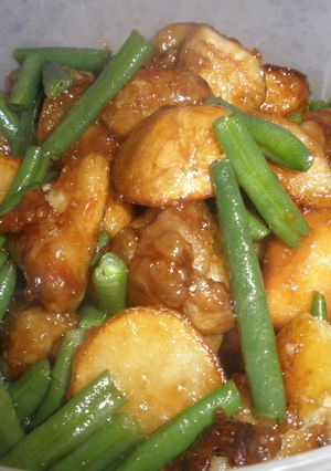小さいじゃが芋と鶏肉の皮付き甘辛揚げ煮-レシピのメイン写真