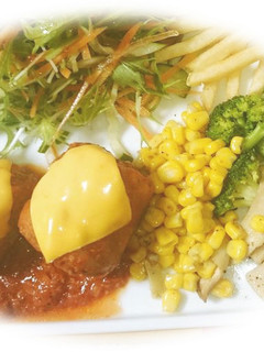 ベーコンくるくるハンバーグ-レシピのメイン写真