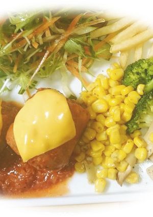 ベーコンくるくるハンバーグ-レシピのメイン写真