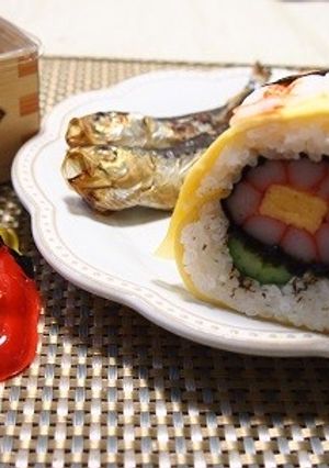2015年節分♡カニカマお花の恵方巻-レシピのメイン写真