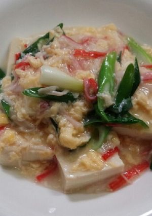 給料日前の味方！豆腐と卵の中華風煮込み-レシピのメイン写真