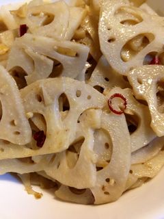 あっという間!れんこんのアンチョビ炒め-レシピのメイン写真