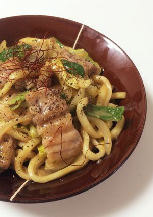 こく旨♡豚バラ味噌バターうどん-レシピのメイン写真