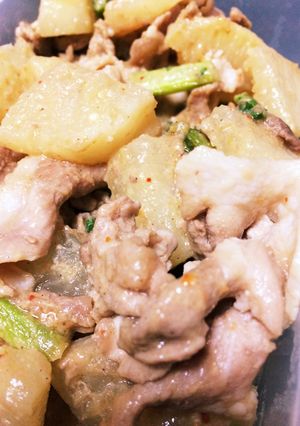 残ったモツ煮の汁で豚味噌大根-レシピのメイン写真