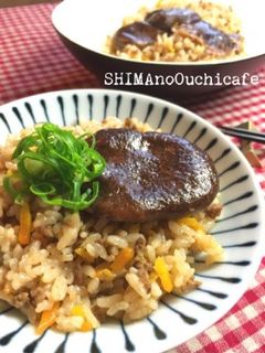 まるごと椎茸の中華風炊き込みごはん-レシピのメイン写真