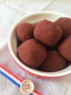 バレンタイン酒粕♡甘酒☆生チョコトリュフ-レシピのメイン写真