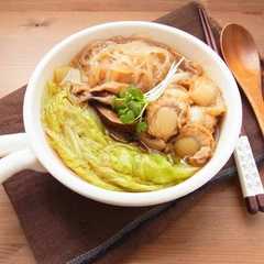 A picture of 帆立と白菜のオイスターソース煮込み.