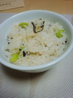 簡単!枝豆と塩昆布の豆ごはん-レシピのメイン写真